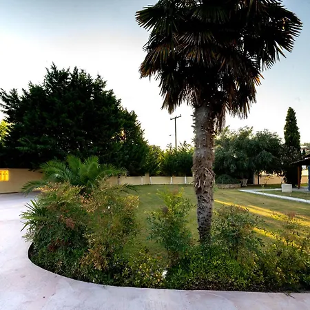 Garden Villa